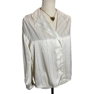Jones New York. White Button Down Shirt w/ black pin stripes. Petite 12